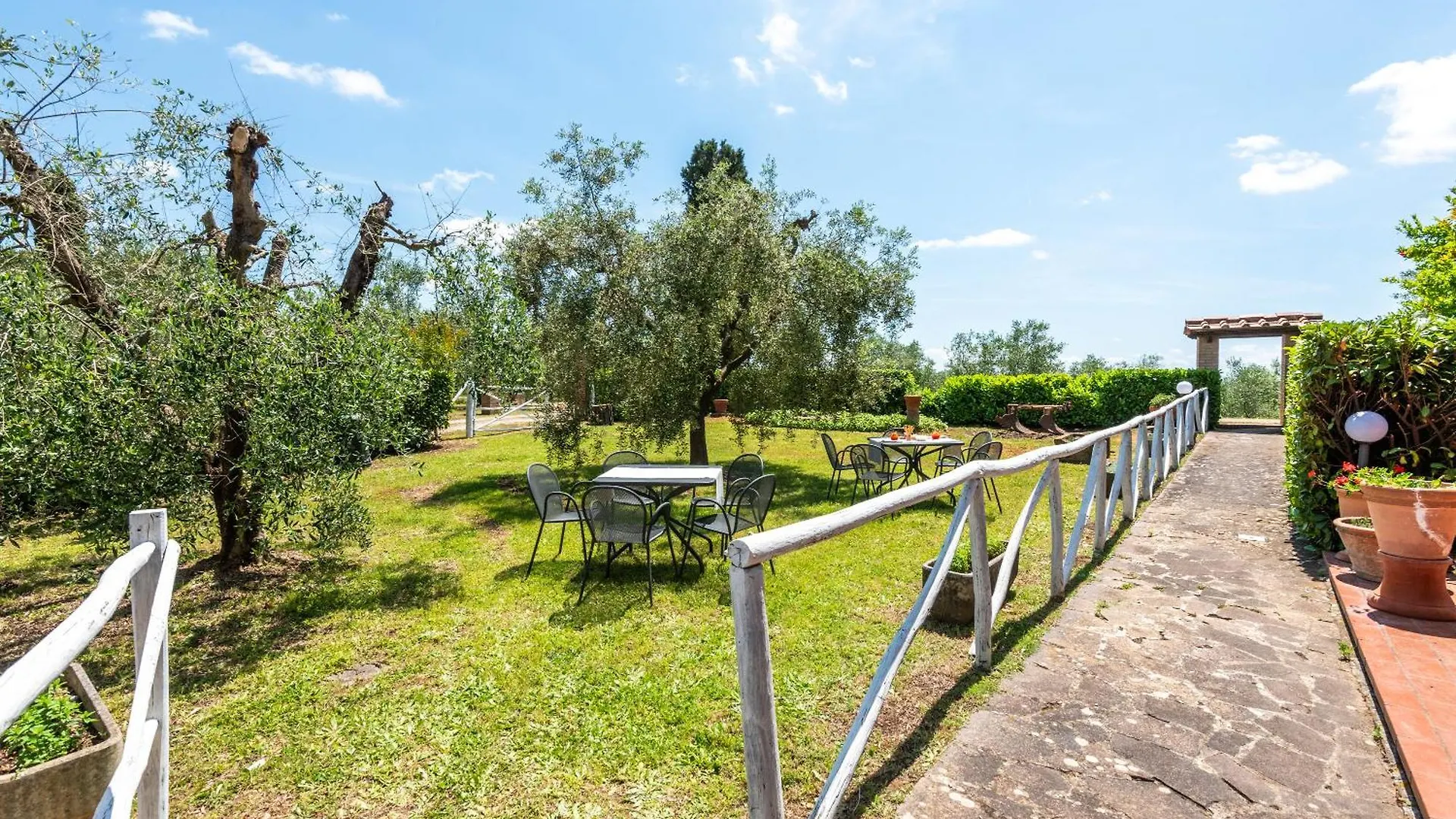 Lo Scosso Siena Villa 0*,  Italy